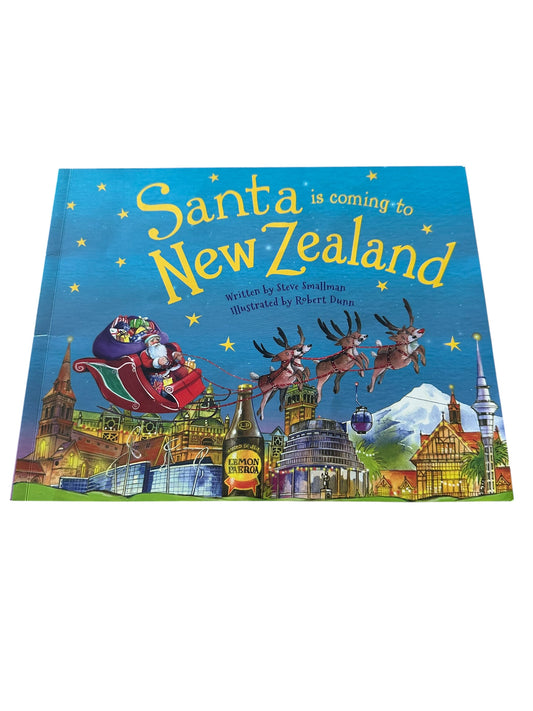 Santa is Coming To New Zealand - Paperback