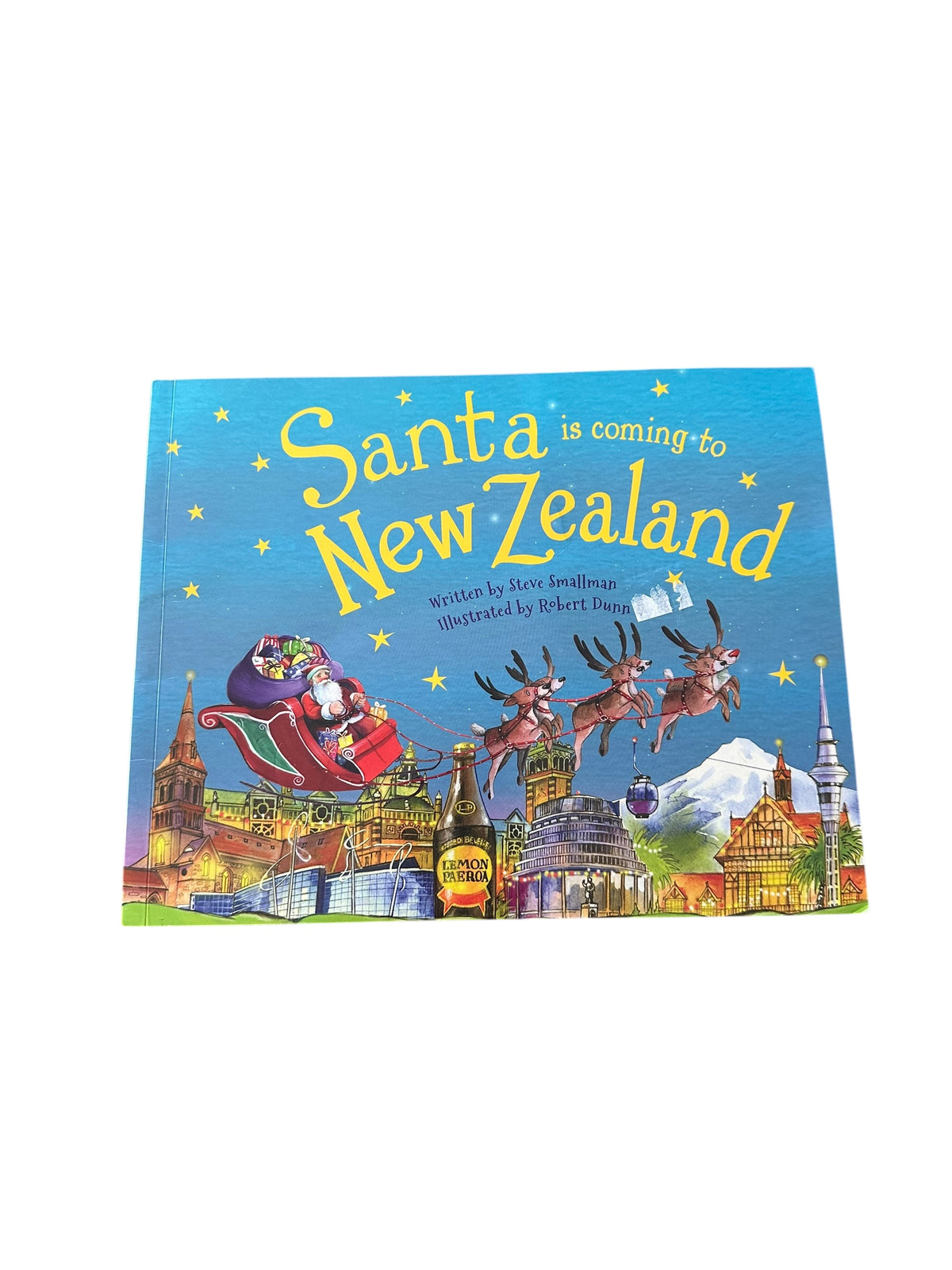 Santa is coming to New Zealand - Paperback